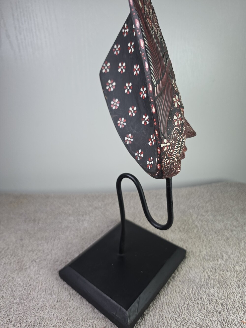 Decorative Red and Brown Hand-Painted Balinese/javanese Handcarved Batik  Mask - Picture 9 of 13